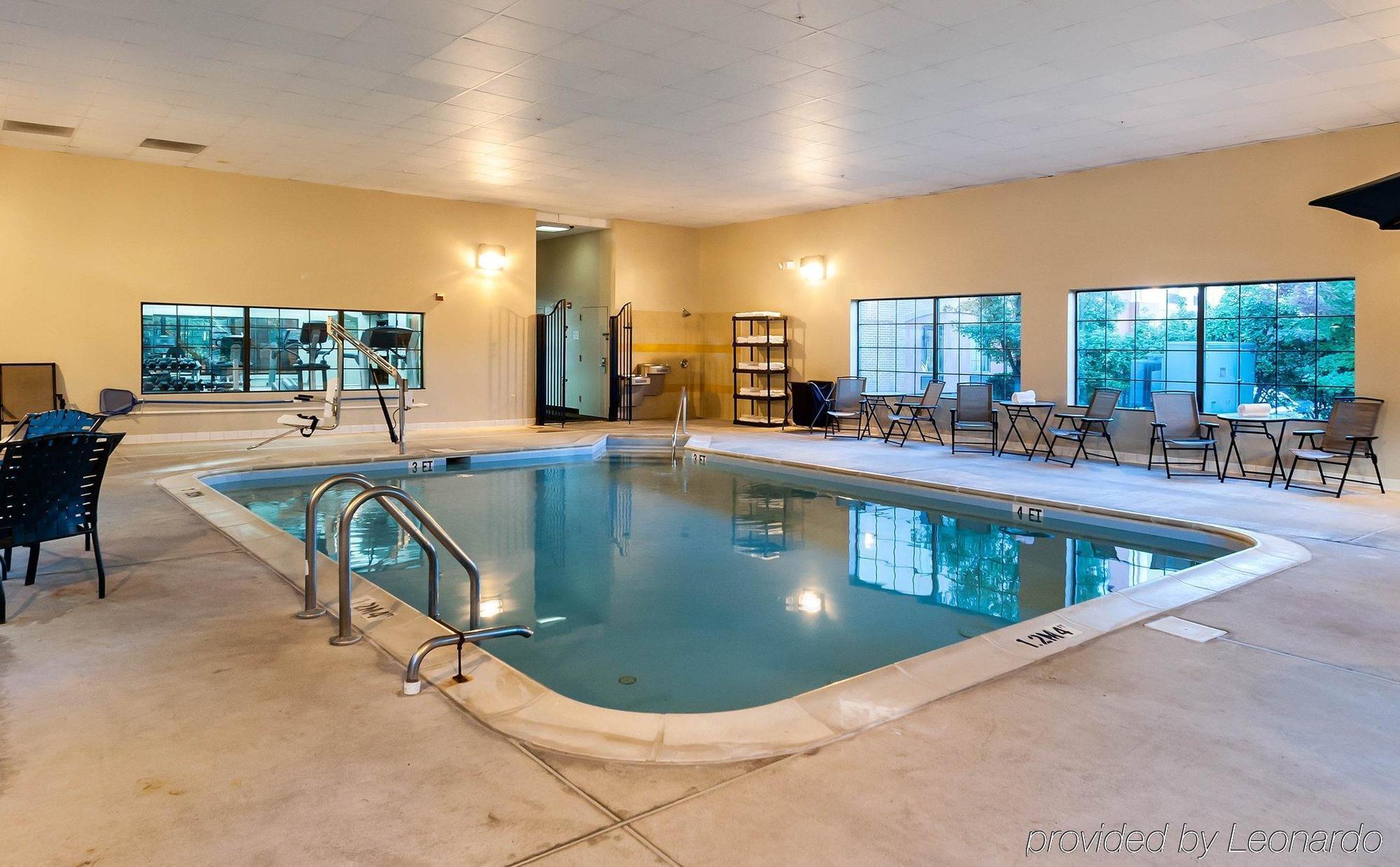 Comfort Suites Dulles Airport Chantilly Bagian luar foto
